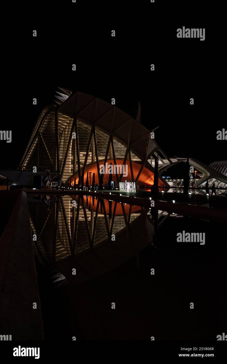 Valencia: La città delle Arti e delle Scienze e delle meraviglie urbane Foto Stock