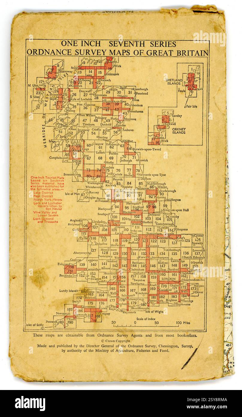 Reverse of Viintage Ordnance Survey MAP, National Grid Seventh series, One-inch MAP, foglio 157, per Swindon, la data di pubblicazione era 1958, questa edizione riveduta è del 1961 Regno Unito Foto Stock