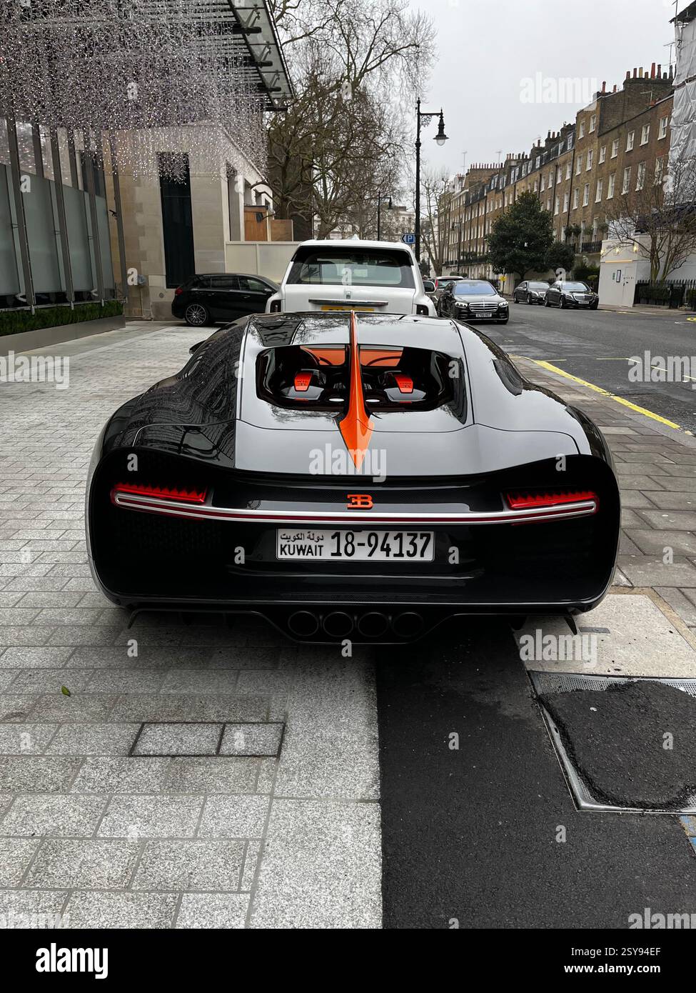 Bugatti Chiron Sport - Immagine stock catturata con smartphone