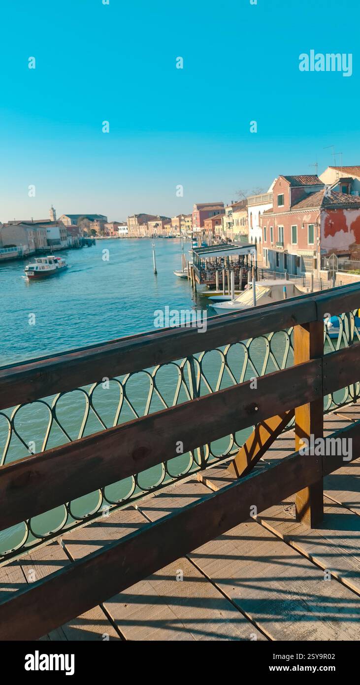 Vista dal ponte sul Canal grande di Venezia. Atmosfera vintage Foto Stock