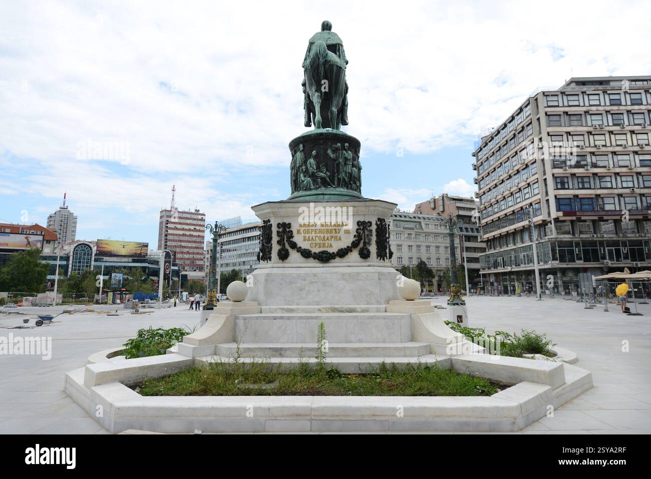 Monumento al Principe Mihailo in Piazza della Repubblica a Belgrado, Serbia. Foto Stock