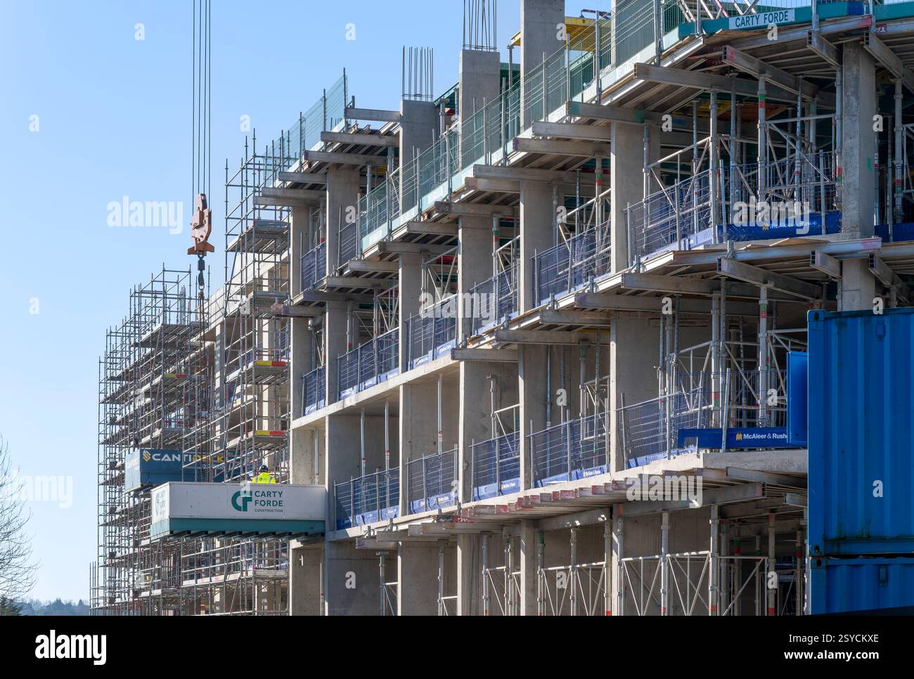 Lavori di costruzione in Paramount Place, in cima a Mount Pleasant Road, a Royal Tunbridge Wells. In precedenza il sito del demolito ABC Cinema. Foto Stock