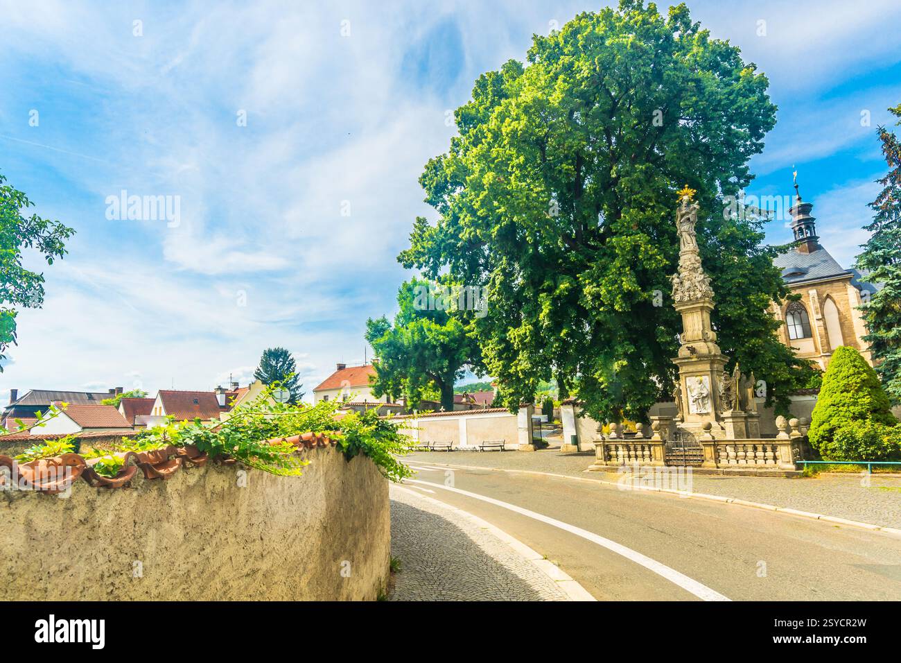 Una vista inquietante ma affascinante dell'ossario di Sedlec, conosciuta anche come la Chiesa delle ossa, a Sedlec, Repubblica Ceca Foto Stock