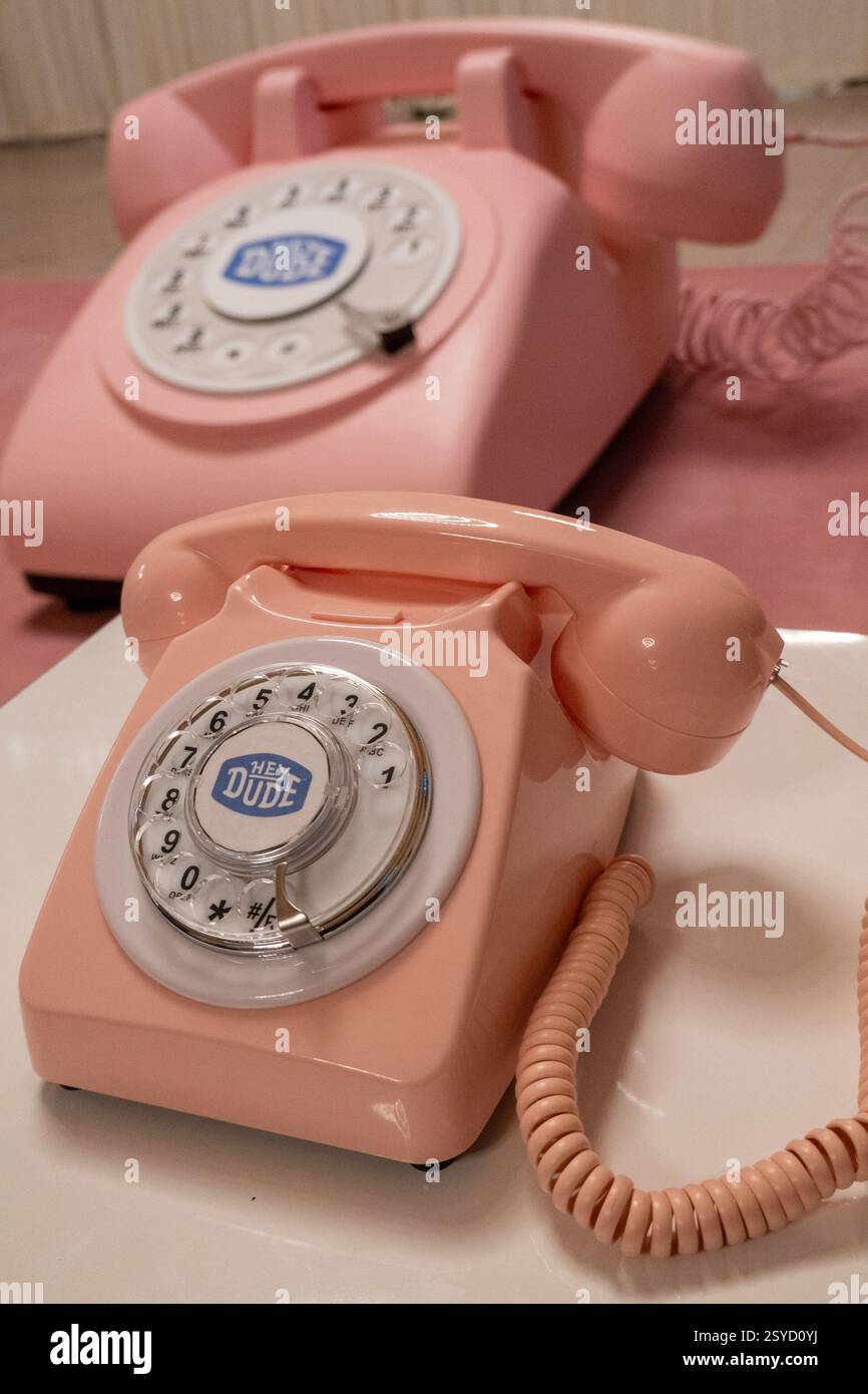 'Hey Dude', è una nuova linea di calzature casual per uomo e donna con Sydney Sweeney come portavoce, USA, 2025 Foto Stock