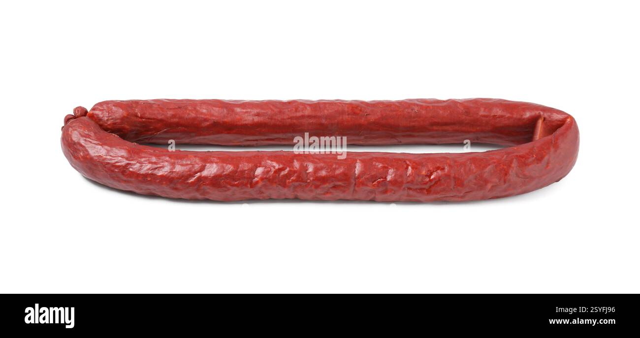 Deliziosa salsiccia affumicata isolata su bianco Foto Stock
