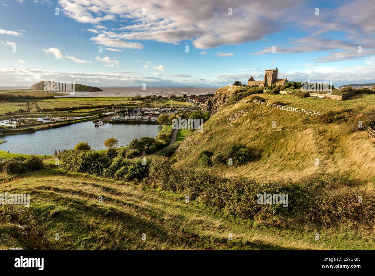 Vista in salita; Looking to Brean Down; Somerset; Regno Unito Foto Stock