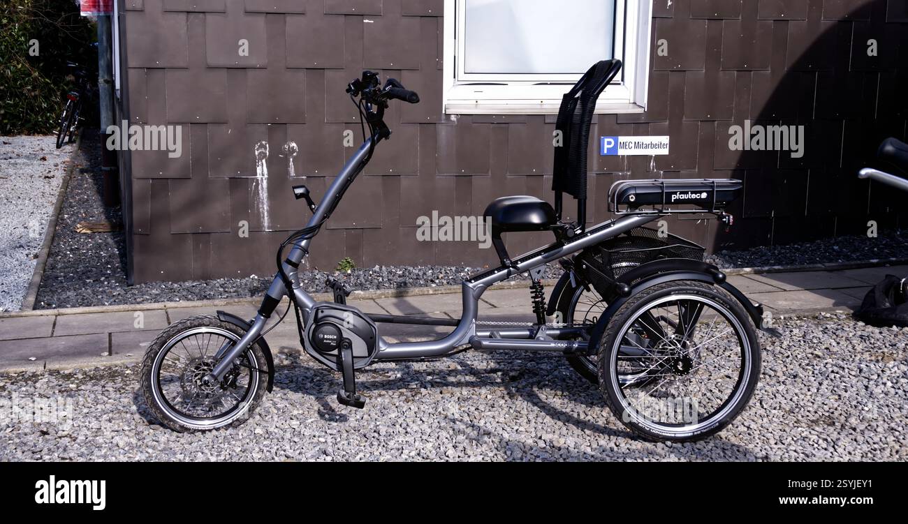 VanRaam Electric Trike Easy Chopper in a version for people with short stature in Braunschweig, Germania, 2025 febbraio 23 Foto Stock