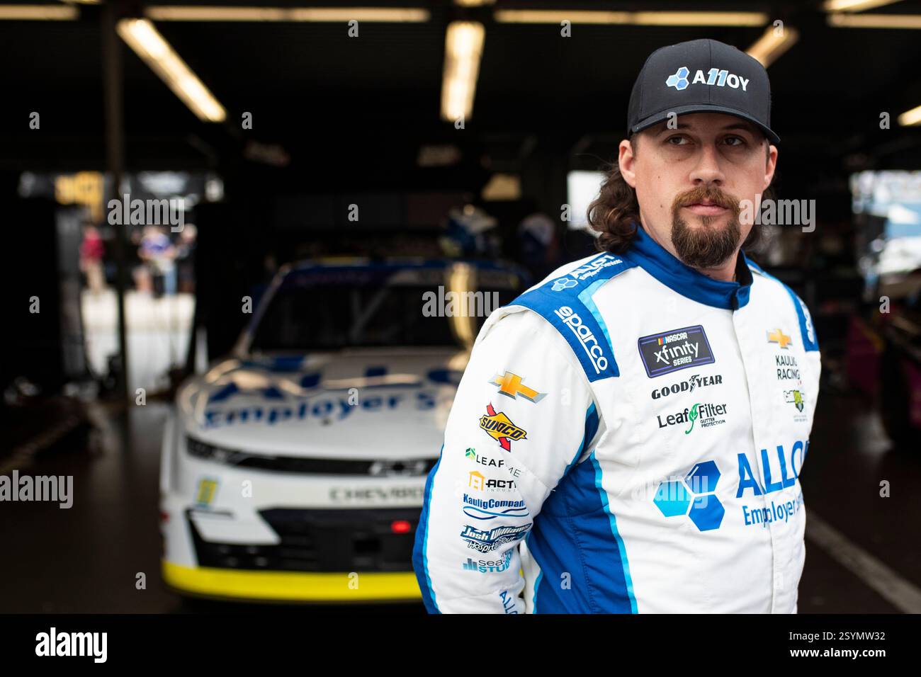 Daytona Beach, Florida, Stati Uniti. 14 febbraio 2025. JOSH WILLIAMS (11) si adatta nel garage prima di una sessione di prove per il 44° Annual United Rentals 300 al Daytona International Speedway di Daytona Beach Florida. (Credit Image: © Walter G. Arce Sr./ASP via ZUMA Press Wire) SOLO PER USO EDITORIALE! Non per USO commerciale! Foto Stock