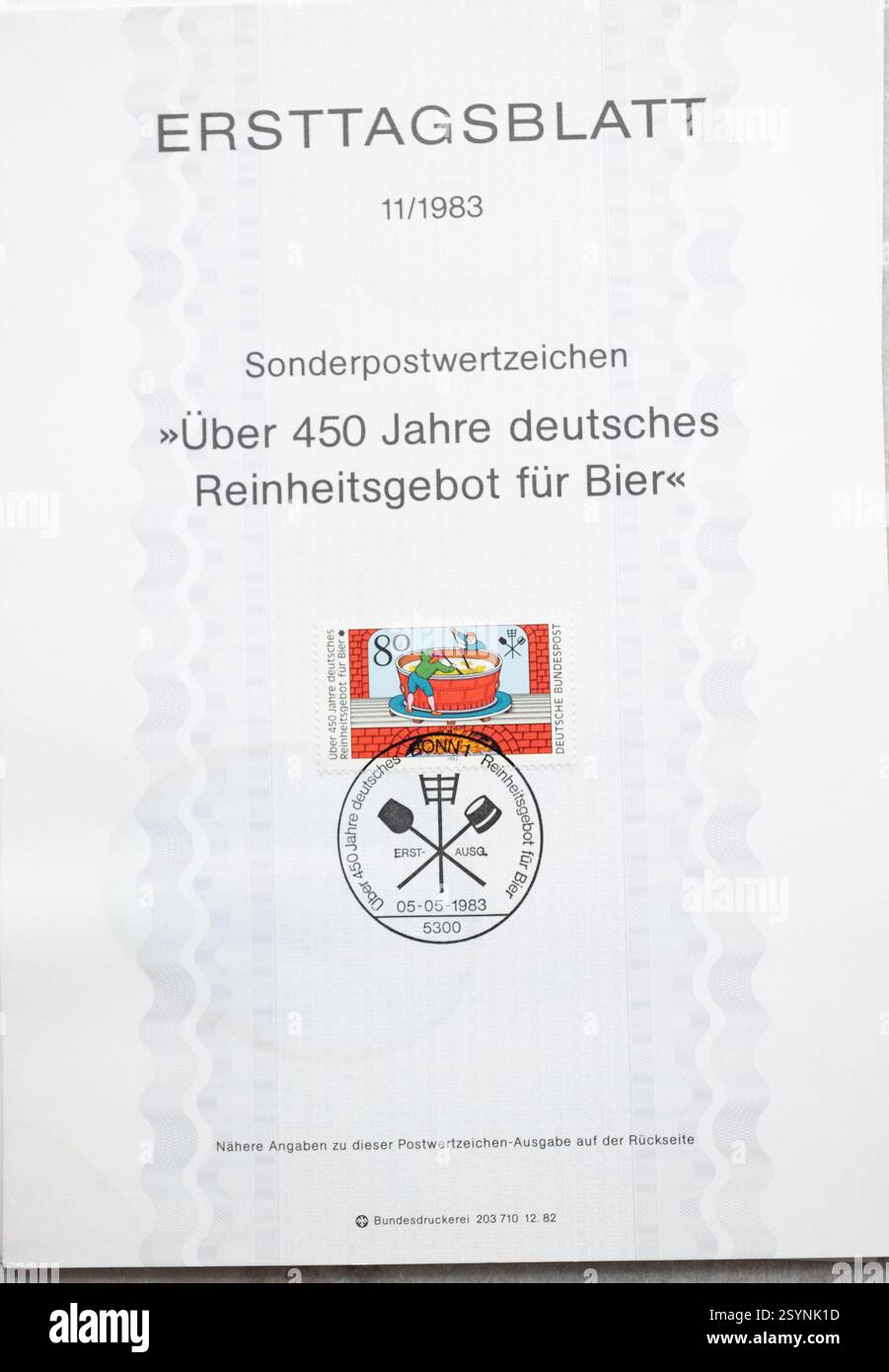 Primo piano di francobolli tedeschi autorizzati dal 1970-1980 con informazioni tecniche Foto Stock