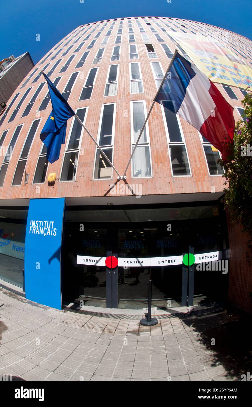 Institut francese di Barcellona, edificio di architettura moderna progettato da José Antonio Coderch, Barcellona, Spagna Foto Stock