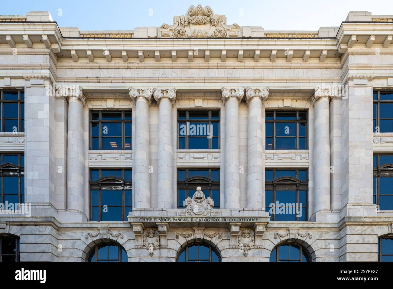 Edificio della Corte Suprema dello Stato nel quartiere francese di New Orleans, Louisiana. Foto Stock