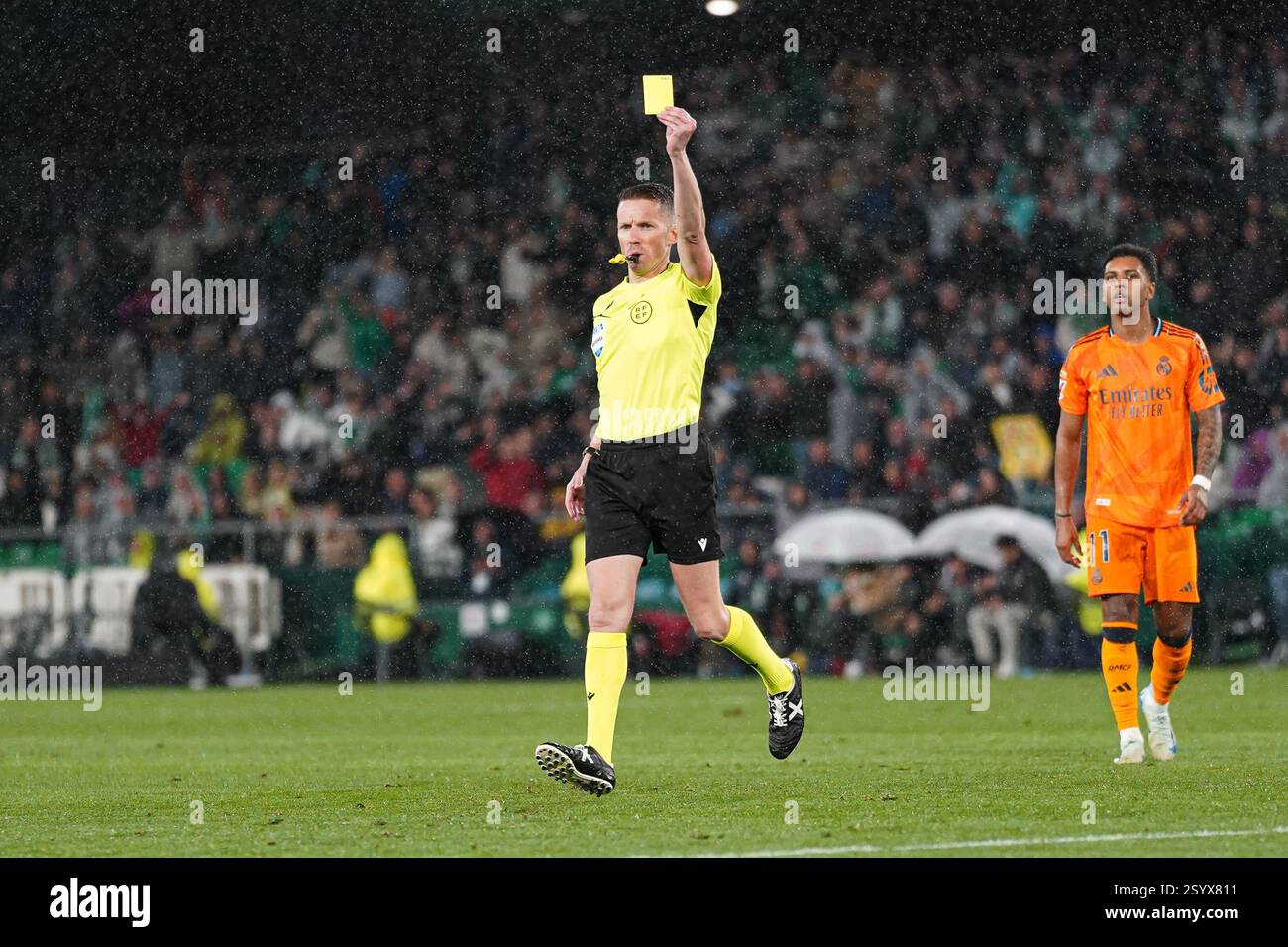 Hernandez Hernandez (arbitro spagnolo LaLiga) durante la partita di LaLiga tra Real Betis e Real Madrid, a Benito Villamarin il 1° marzo 2025 a Siviglia, Foto Stock