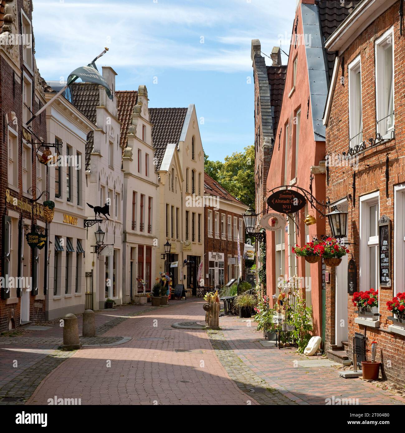 Case storiche nella città vecchia, Leer, Frisia orientale, bassa Sassonia, Germania, Europa Foto Stock