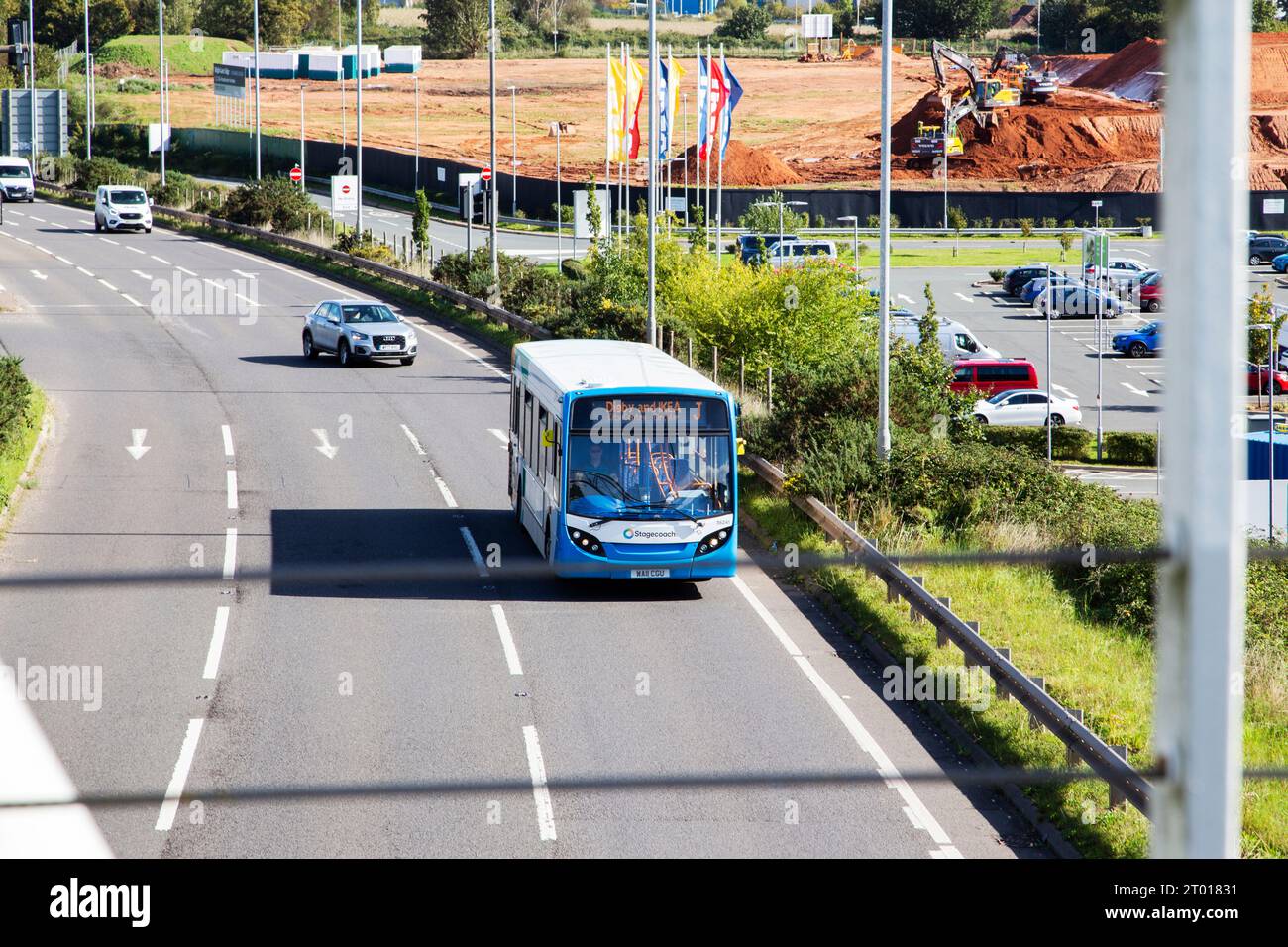 Exeter A379 Road al giorno - autobus blu locale Stagecoach per Digby e Ikea City Centre Circular J Foto Stock