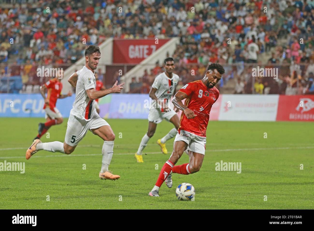 AFC Cup 2023-24 - partita a gruppo D tra Basundhara Kings del Bangladesh e Odisha FC of India alla Basundhara Kings Arena di Dacca, Bangladesh, il 2 ottobre Foto Stock