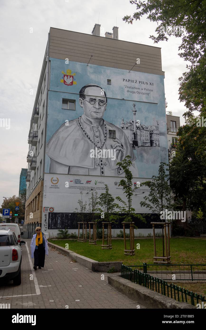 Dipinto murale di Papa Pio XI sul muro a Varsavia, Polonia Foto Stock