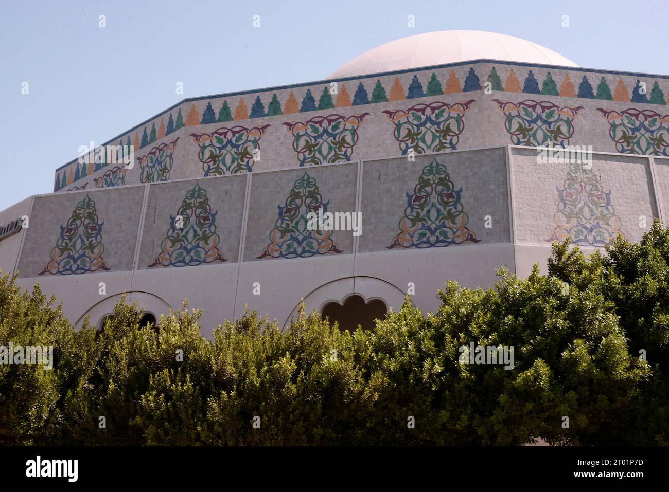 Gran Moschea del Sultano Qaboos a Mascate, Oman, Uno splendido esempio di architettura islamica, che unisce l'eleganza spirituale a un design intricato. Aperto a tutti Foto Stock