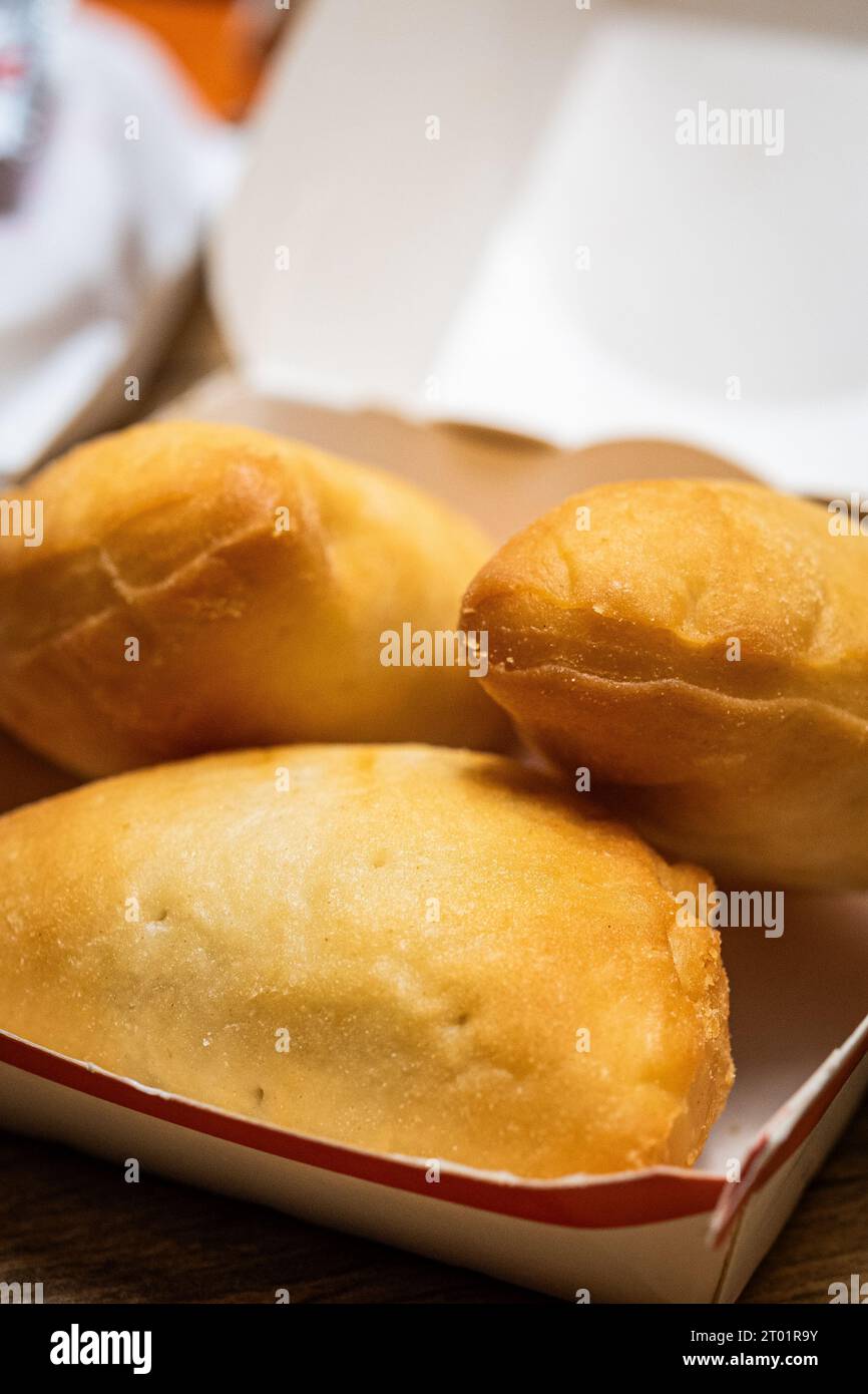 21 gennaio 2023 a Roma, Italia: MacDonalds Meal of American Fast Food con Panzerotti Foto Stock