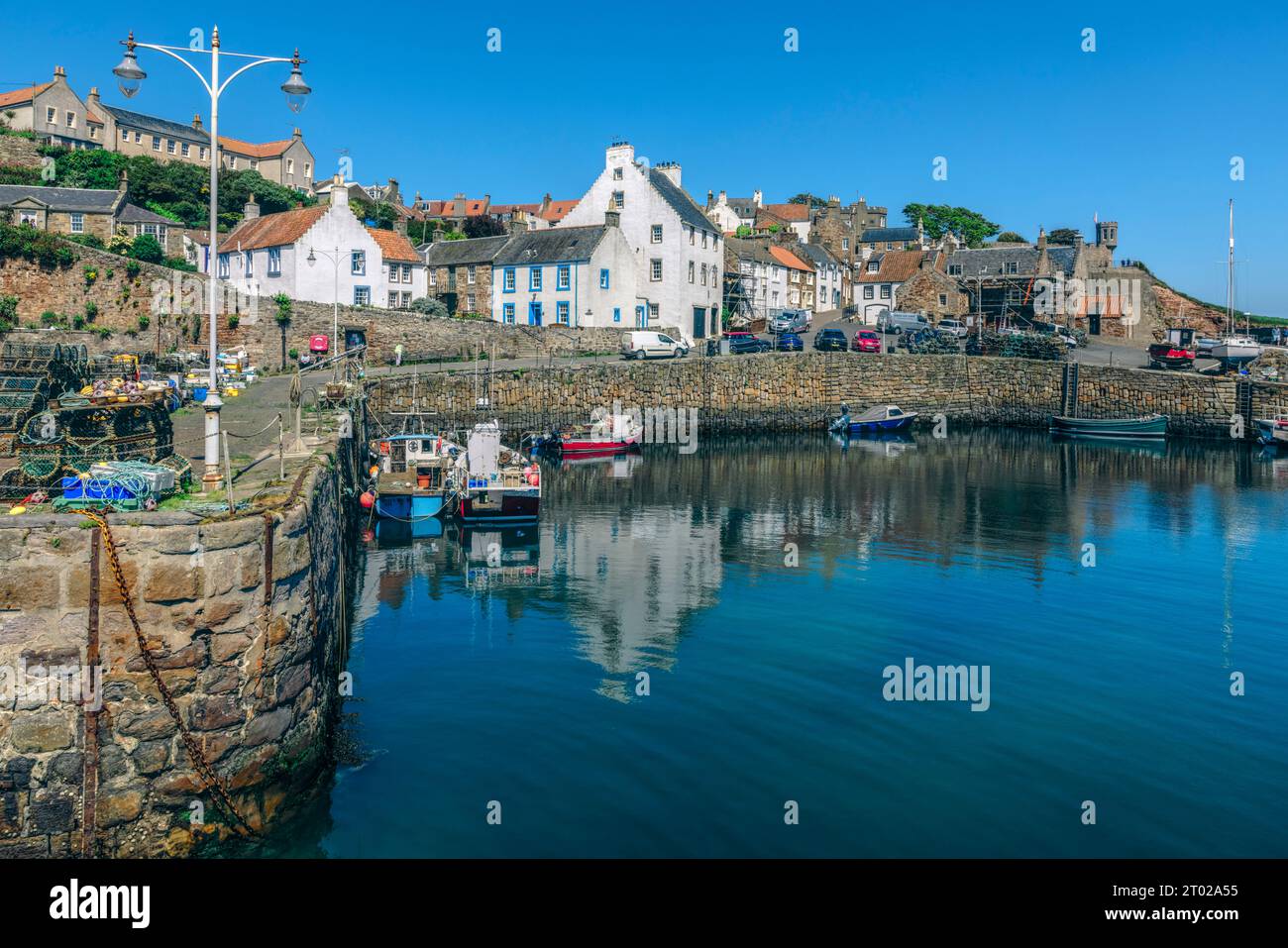 Lo storico villaggio di pescatori e il suo porto Crail a Fife, in Scozia. Foto Stock