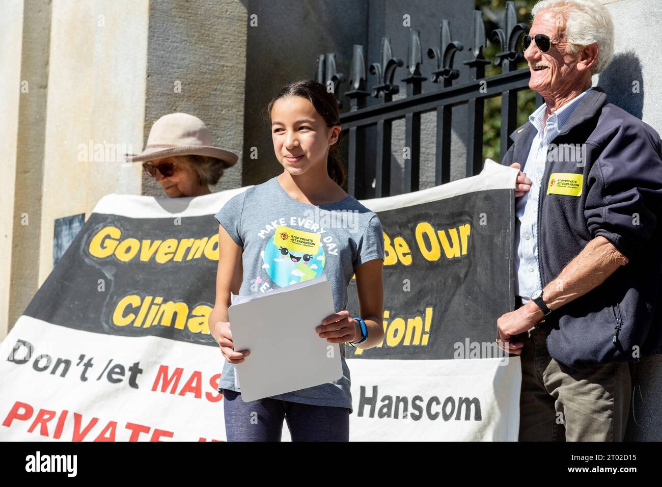 2 ottobre 2023. Boston, ma. Attivisti e membri della comunità si sono radunati alla Massachusetts State House per protestare contro Massport e gli sviluppatori privati Foto Stock