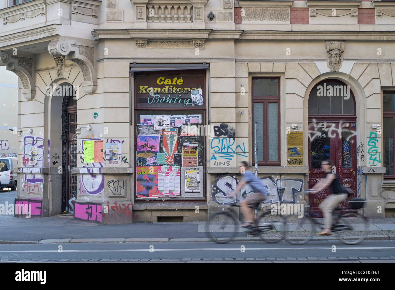 Wohnhaus, Altbau, Graffitis, Wolfgang-Heinze-Straße, Connewitz, Lipsia, Sachsen, Deutschland Foto Stock