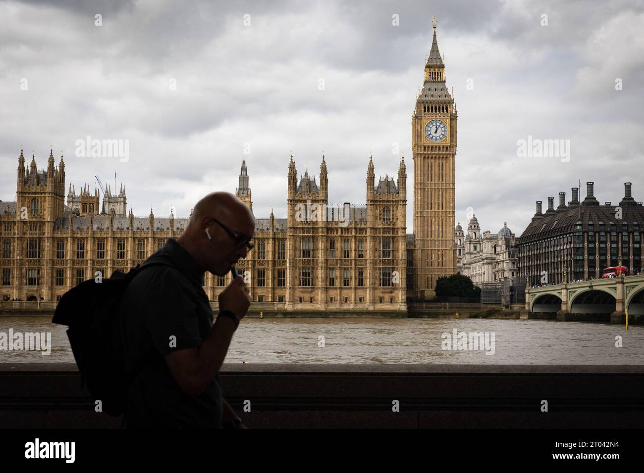 Londra, Regno Unito. 13 settembre 2023. Vista generale del Palazzo di Westminster a Londra. Un ricercatore del Parlamento britannico è stato arrestato in base all'Official Secrets Act, in relazione alle affermazioni che stava spiando per lo Stato cinese. (Foto di Tejas Sandhu/SOPA Images/Sipa USA) credito: SIPA USA/Alamy Live News Foto Stock