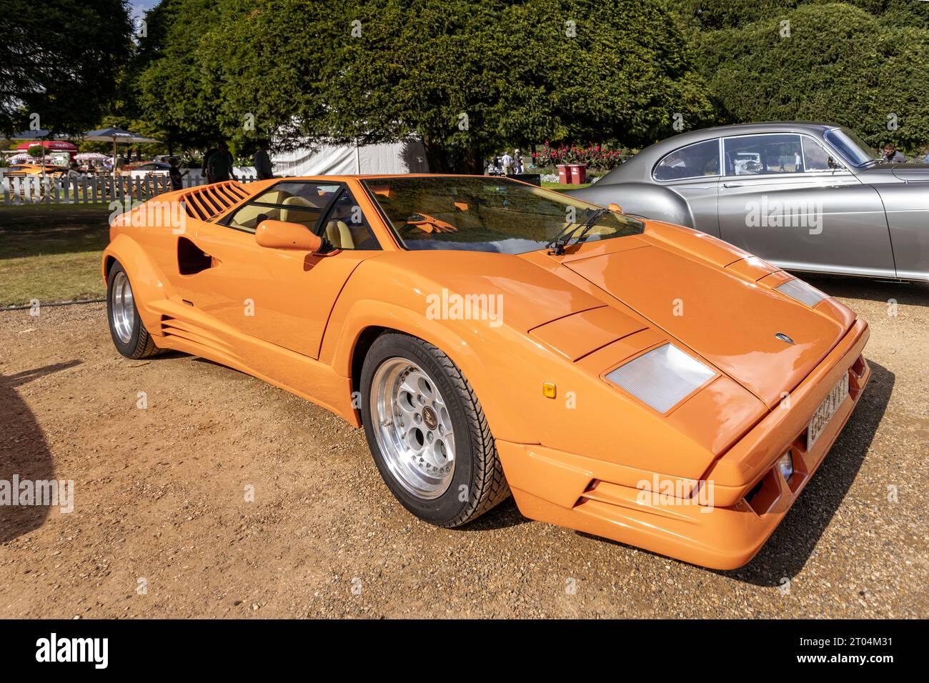 1990 Lamborghini Countach 25th Anniversary, Concours of Elegance 2023, Hampton Court Palace, Londra, Regno Unito Foto Stock