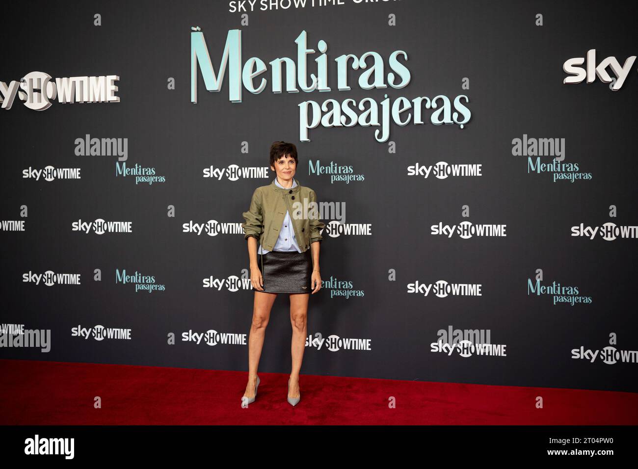 Actress Elena Anaya poses during the photocall for the presentation of the film 'Mentiras Pasajeras', at the Ritz Hotel, on October 4, 2023, in Madrid (Spain). The film tells the story of how Lucía (Elena Anaya) has managed to have the perfect life, job, house and even the perfect fiancé when, in the face of a well-deserved promotion to general manager, she is fired and accused of industrial espionage. Thus, Lucia embarks on a lonely quest to regain her life and prove her innocence, but hiding the truth from those around her. 04 OCTOBER 2023 Diego Radamés / Europa Press 10/04/2023 (Europa Pres Foto Stock