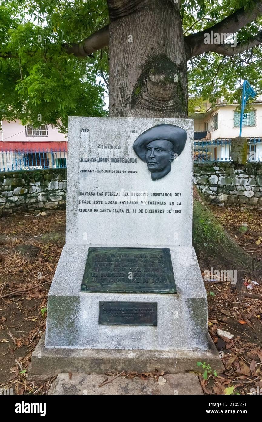 Targa storica in onore del generale Jose de Jesus Monteagudo (1861-1911) Santa Clara, Cuba, 2023 Foto Stock