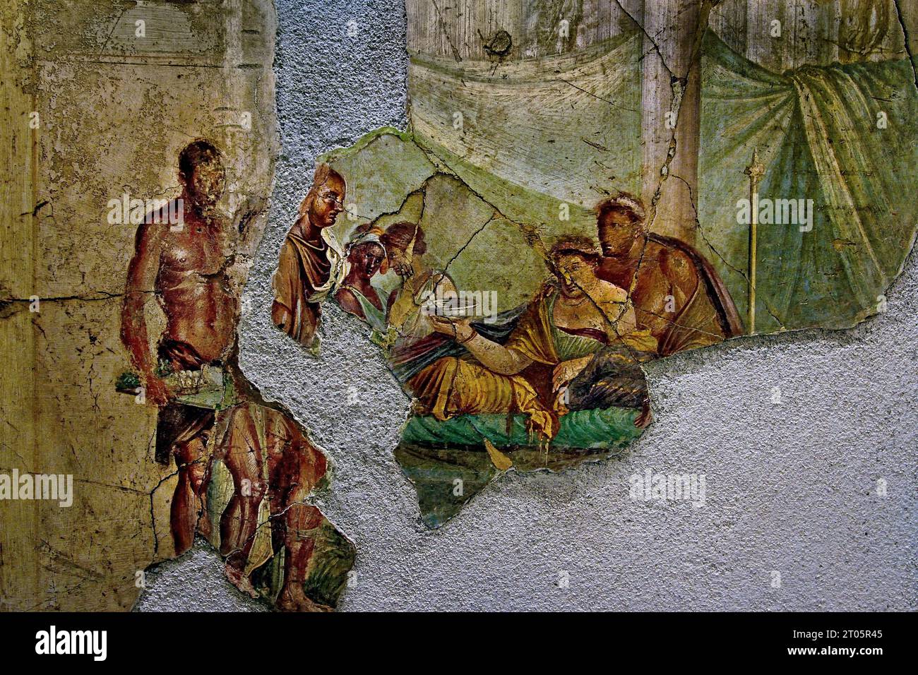 Casa di Giuseppe II - morte di Sofonisba - Casa di Giuseppe II affresco raffigurante, a sinistra, parti di un commestibile decorato con motivi cesellati. All'interno, una scena per banchetti. La città romana di fresco Pompei si trova vicino a Napoli, nella regione Campania. Pompei fu sepolta sotto 4-6 m di cenere vulcanica e pomice nell'eruzione del Vesuvio nel 79 d.C. Italia Foto Stock