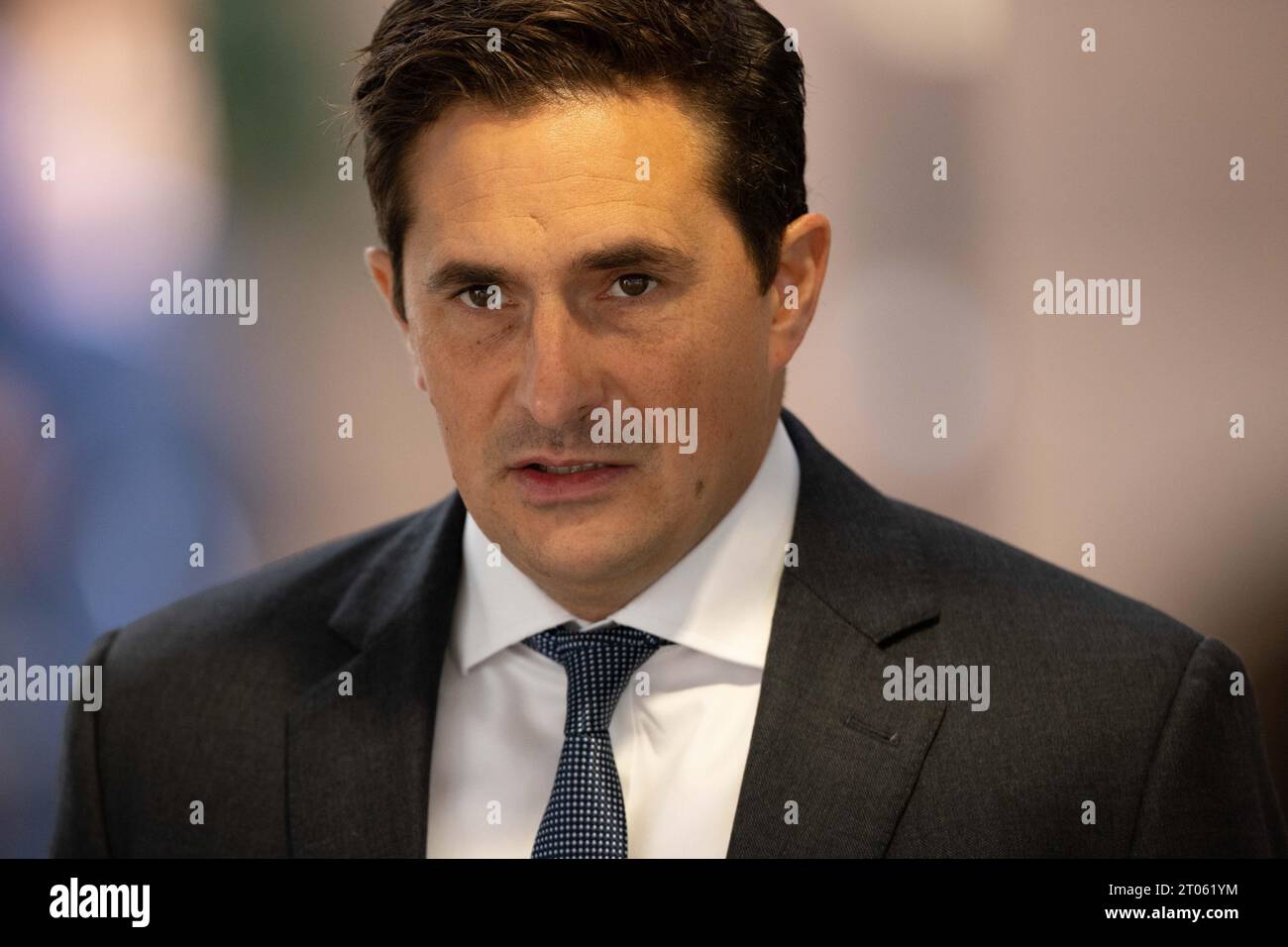 Johnny Mercer deputato nell'ultimo giorno della Conferenza del Partito Conservatore al Manchester Central Convention Complex, Manchester mercoledì 4 ottobre 2023. (Foto: Pat Scaasi | mi News) crediti: MI News & Sport /Alamy Live News Foto Stock