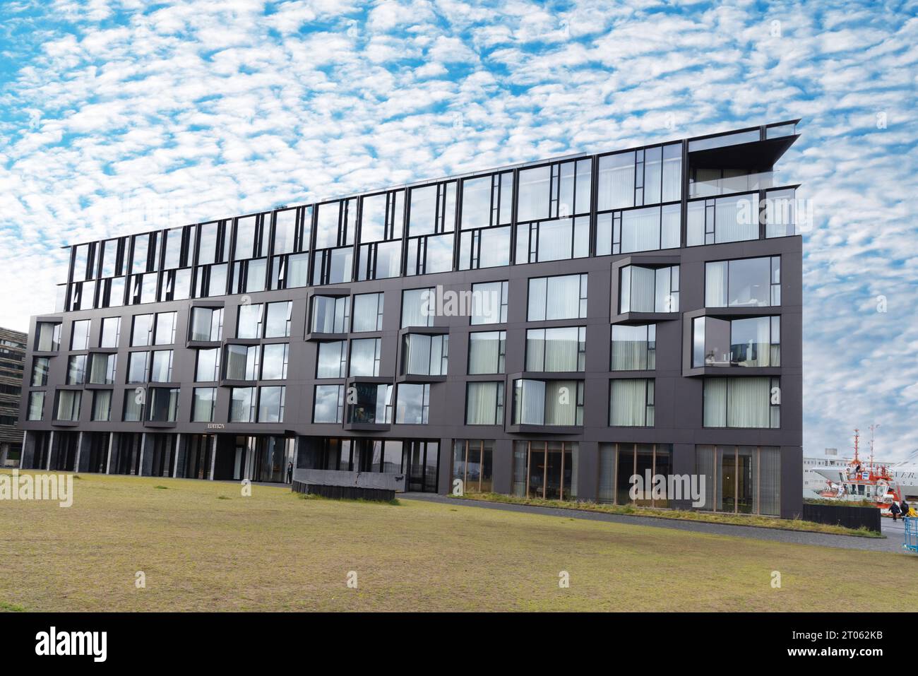 Hotel Reykjavik - The Reykjavik Edition Hotel, Reykjavik, esterno; esempio di architettura moderna islandese; Reykjavik Islanda. Foto Stock