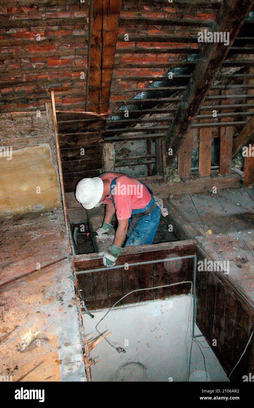 DATA RECORD NON DICHIARATA rivitalizzazione dell'interno di un edificio e della struttura, lavori di costruzione e conservazione rivitalizzazione dell'interno di un edificio credito: Imago/Alamy Live News Foto Stock