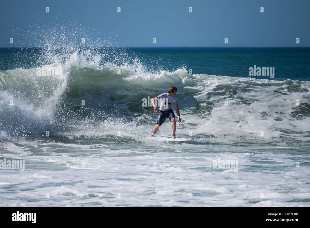 Il pro surfista australiano Kael Walsh al Quiksilver Festival celebrato a Capbreton, Hossegor e Seignosse, con 20 dei migliori surfisti del mondo Foto Stock