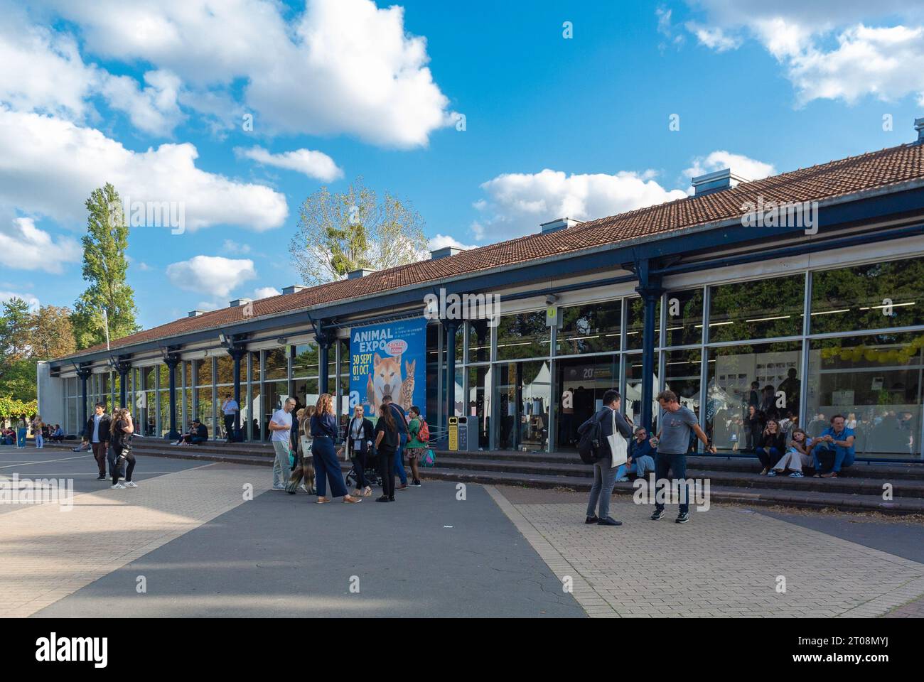 Parigi, Francia, l'ingresso dell'Animal Expo al Park Floral de paris è il salone per allevatori, marchi legati agli animali e aziende Foto Stock
