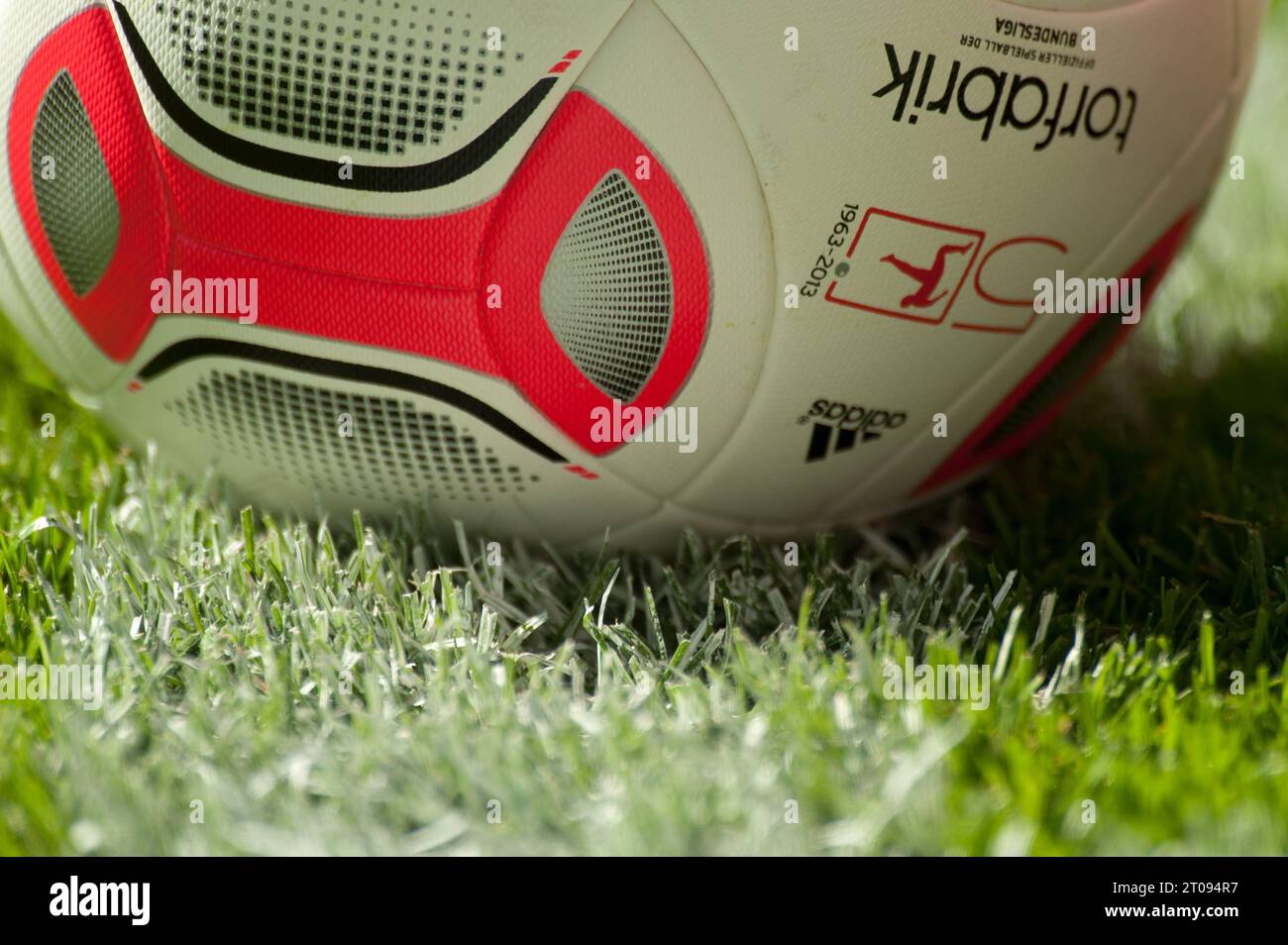 Rasen, Ball Fußball Bundesliga Eintracht Francoforte - VFL Wolfsburg 2:2 a Francoforte, Deutschland AM 18.05.2013 Foto Stock