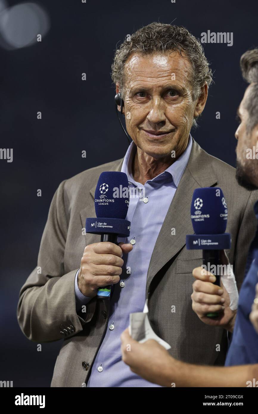 Jorge Valdano ex giocatore del Real Madrid ora commentatore sportivo durante la partita di Champions League tra SSC Napoli e Real Madrid allo stadio Diego Armando Maradona di Napoli, Italia meridionale, il 3 ottobre 2023. Foto Stock