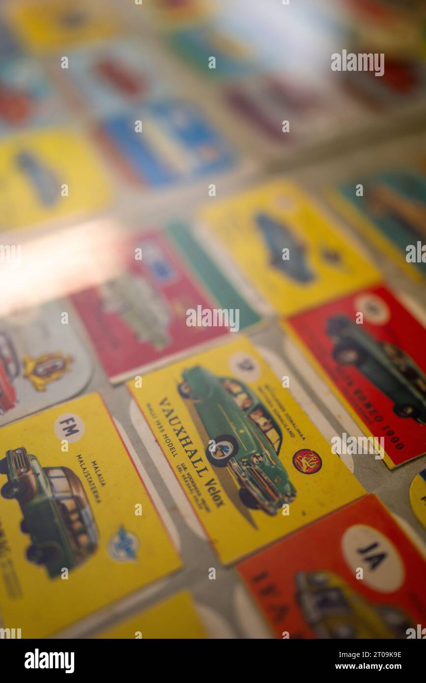 Vecchi oggetti da collezione in un museo in Finlandia Foto Stock