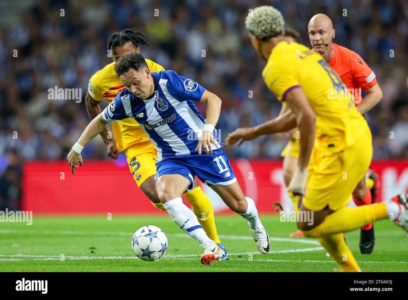 Pepê (FC Porto) in azione durante la UEFA Champions League gruppo H, partita 2, partita tra FC Porto e FC Barcelona Foto Stock