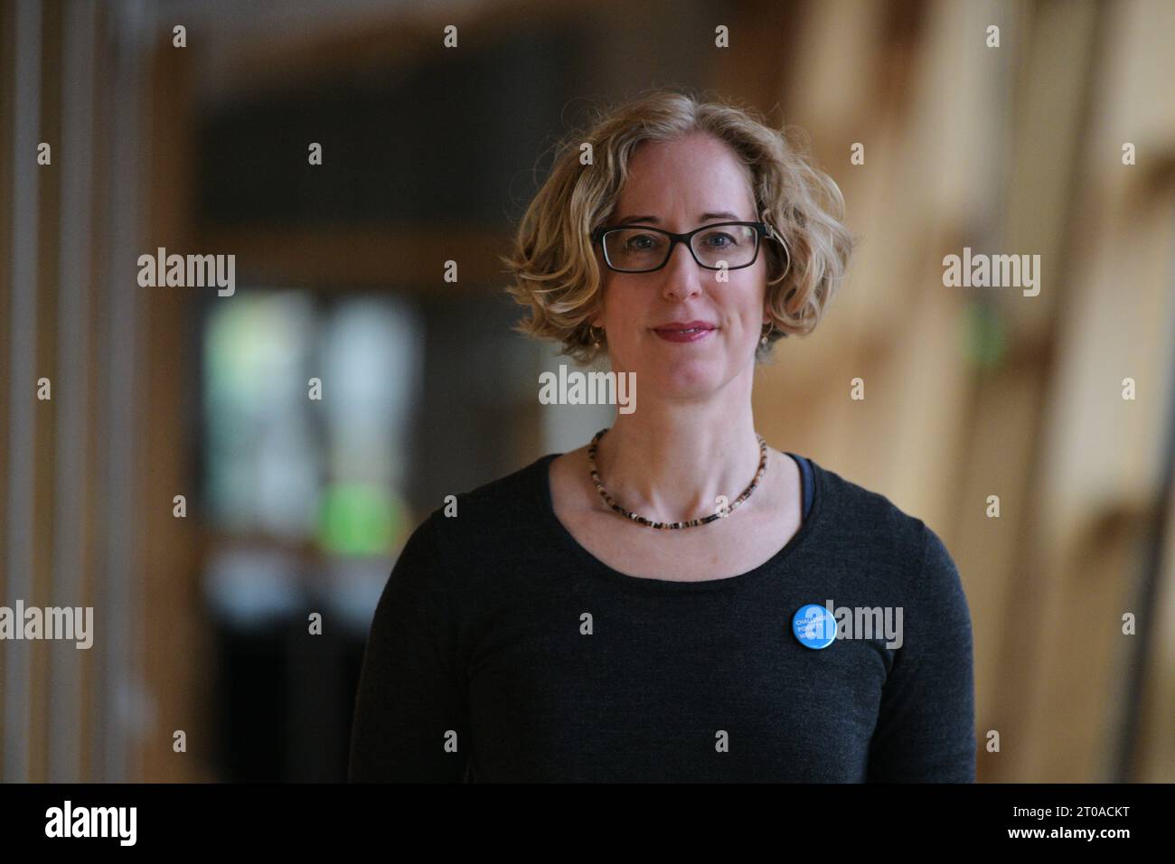 Edimburgo Scozia, Regno Unito 05 ottobre 2023 Ministro delle competenze verdi, economia circolare e biodiversità Lorna Slater MSP presso il Parlamento scozzese. credit sst/alamy live news Foto Stock