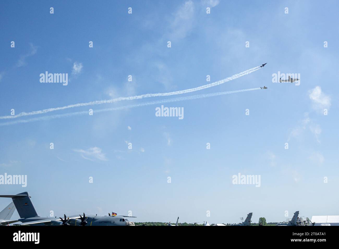 Nuovo aereo passeggeri Airbus A350 XWB che si esibisce al Berlin ILA Air Show di Berlino Foto Stock