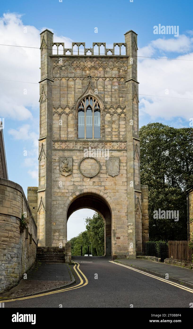 Pottergate Tower ad Alnwick, Northumberland, Regno Unito, il 26 settembre 2023 Foto Stock