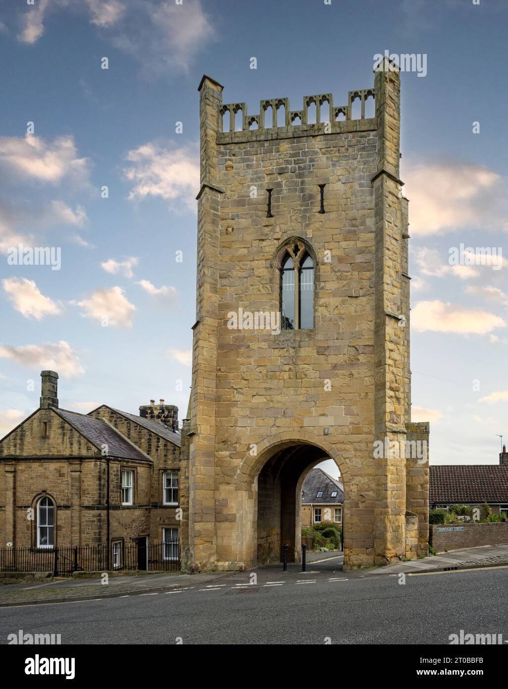 Pottergate Tower ad Alnwick, Northumberland, Regno Unito, il 26 settembre 2023 Foto Stock