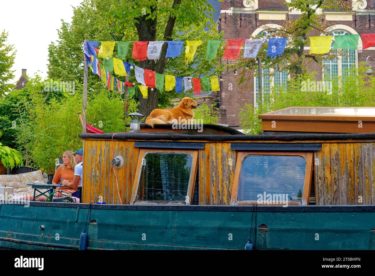 AMSTERDAM, PAESI BASSI - 24 agosto 2023: Amsterdam è la capitale dei Paesi Bassi, nota per il suo patrimonio artistico, l'elaborato sistema di canali e la stretta vicinanza Foto Stock