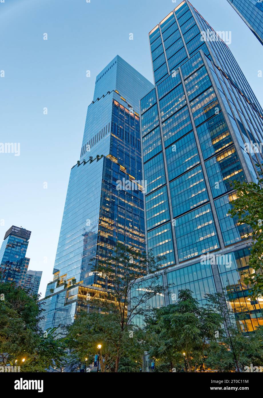 Foster + Partners ha progettato 50 Hudson Yards, un edificio per uffici di 78 piani con spazi pubblici e al dettaglio a livello della strada. Foto Stock