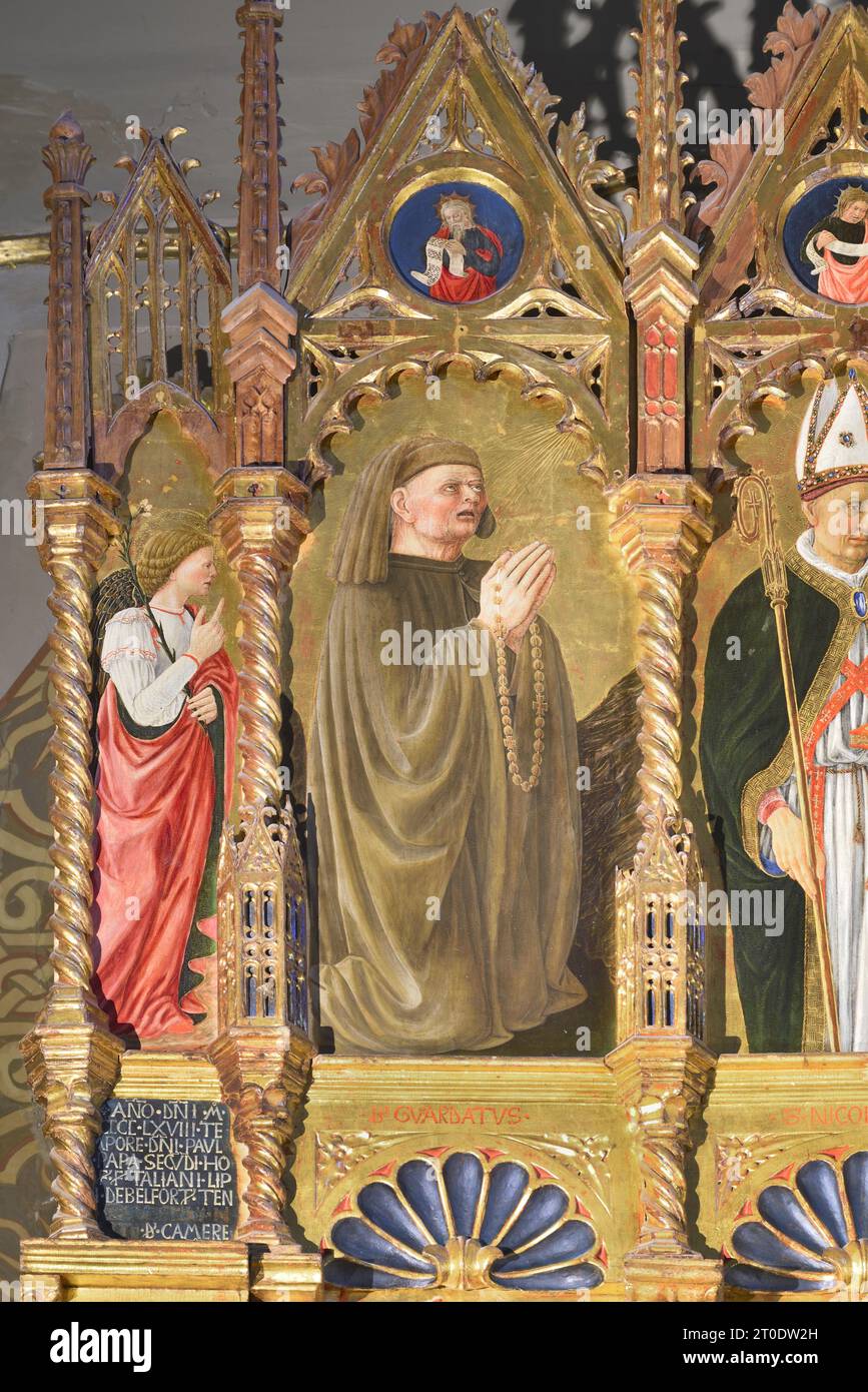 Belforte del Chienti (Italia, Marche - provincia di Macerata), chiesa di Sant'Eustachio. Giovanni Boccati, polittico, XV secolo. (Dettaglio superiore lato sinistro, Beato Guardato), 1468 Foto Stock