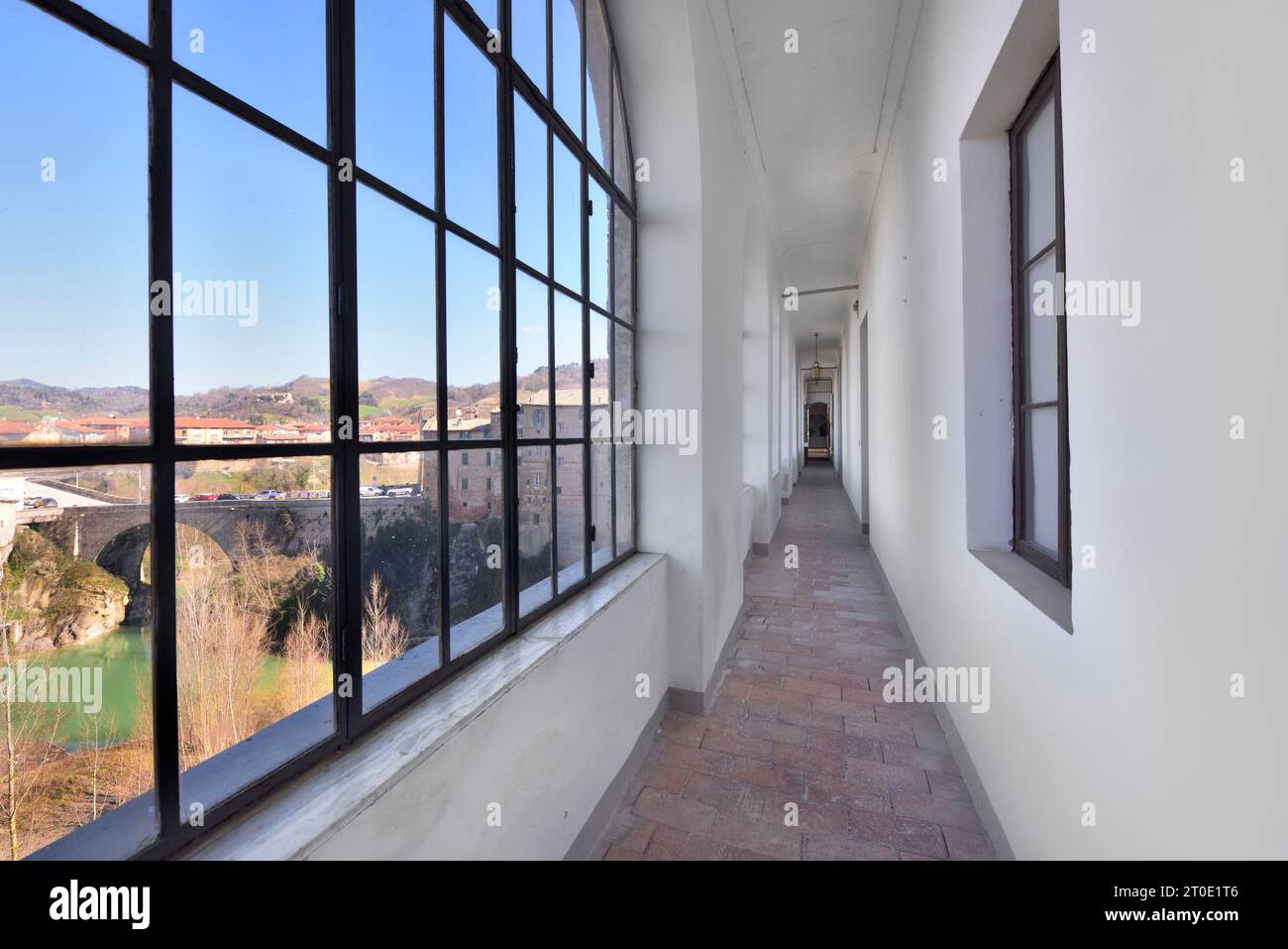 Urbania (Marche - PU). Corridoio che collega le torri del Palazzo Ducale Foto Stock