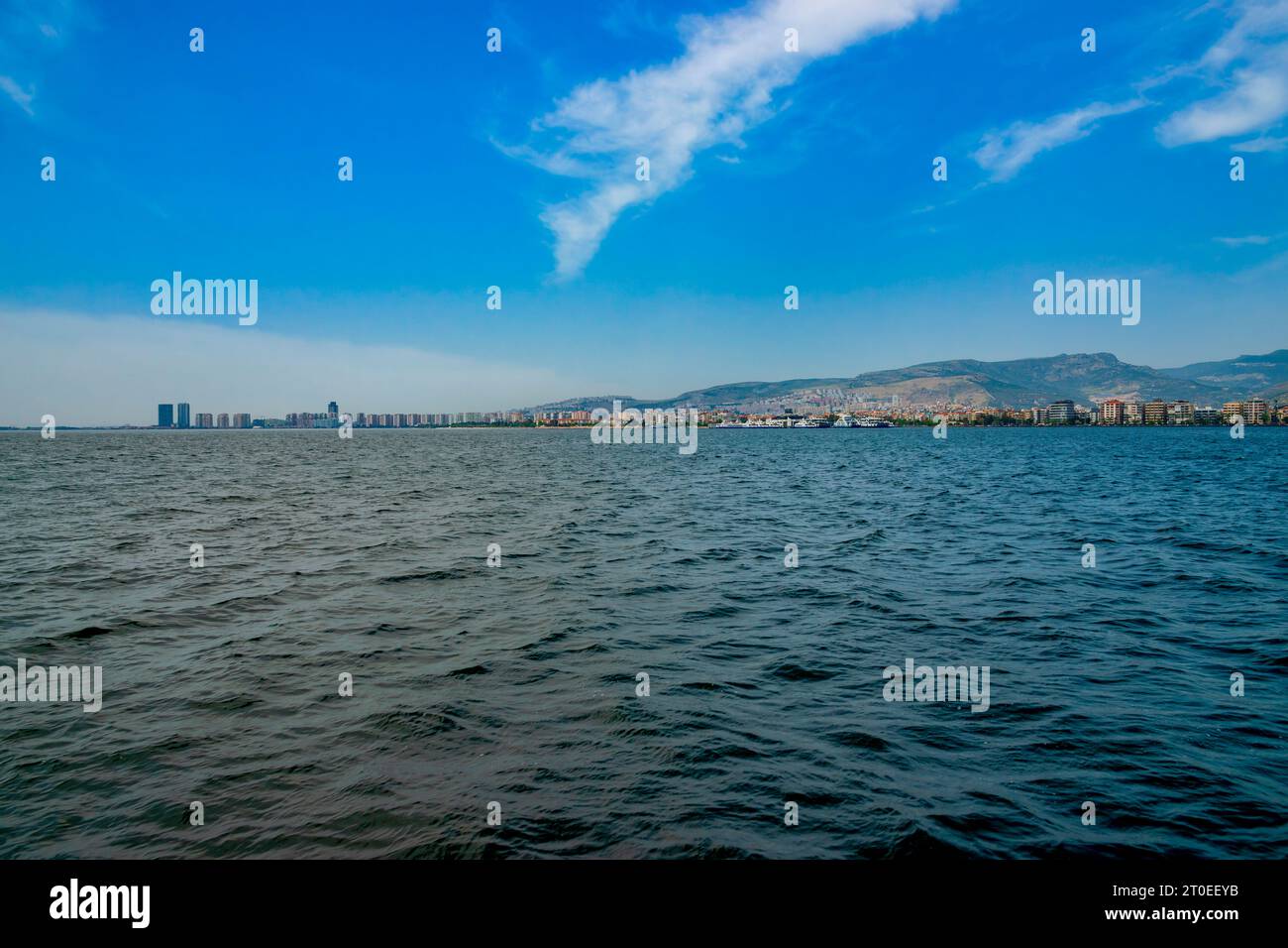 Vista di Karsiyaka, città di smirne, Turchia Foto Stock