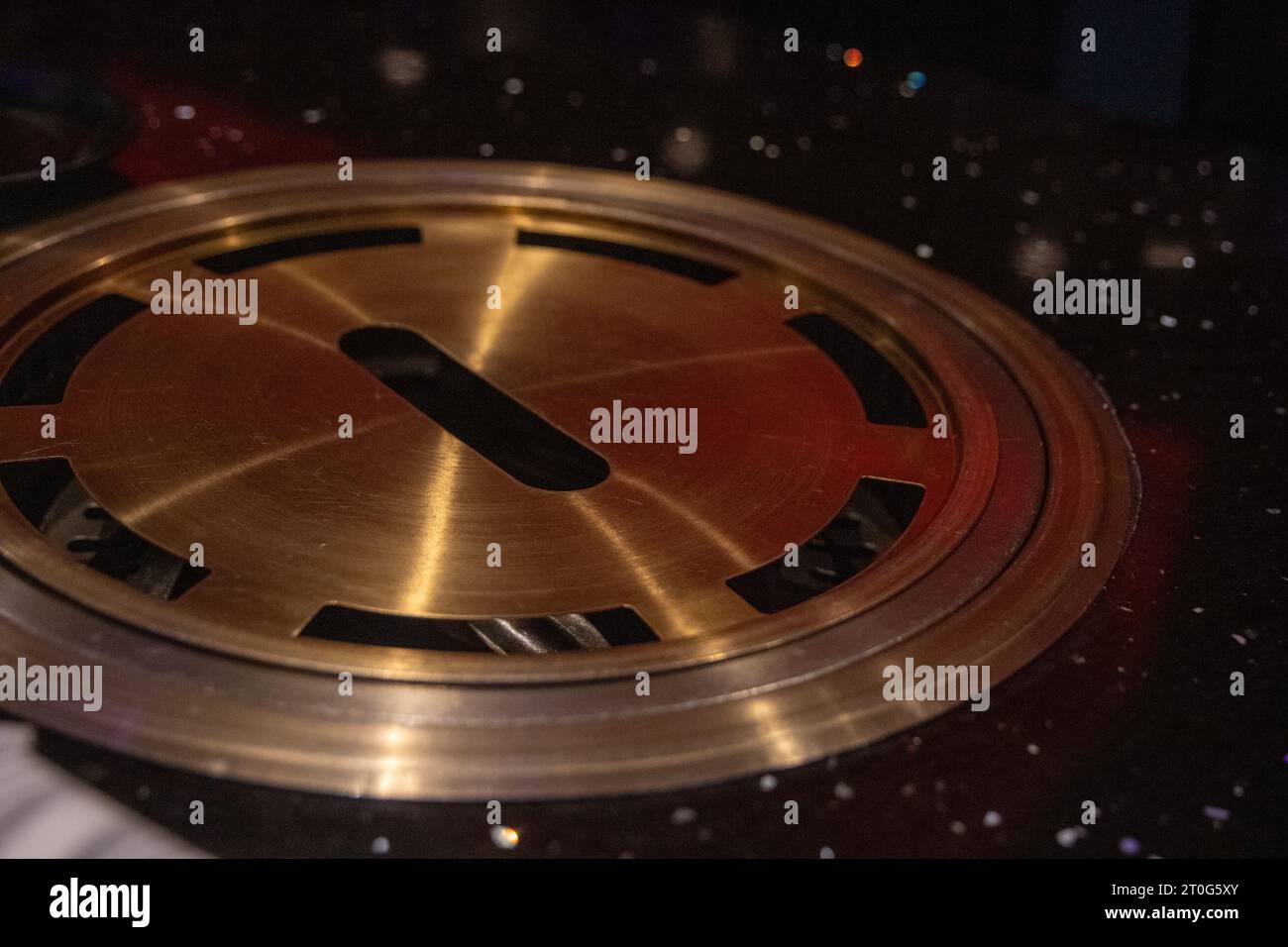 Grill per barbecue coreano pulito e coperto Foto Stock