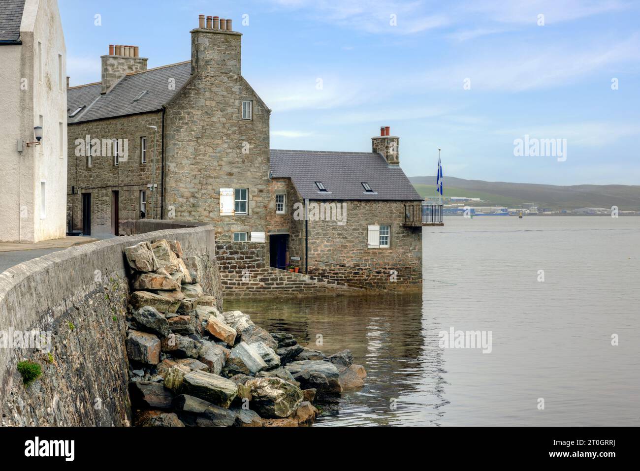 Lerwick Old Town è stata la location di diverse scene cinematografiche con Jimmy Perez per la serie televisiva Shetlands. Foto Stock